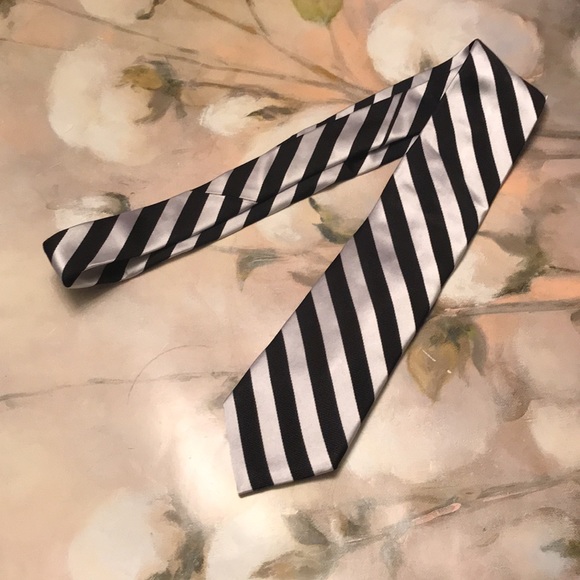 Chaps silk Tie - Picture 5 of 8